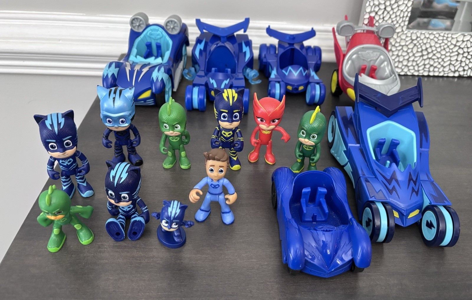 Lot Of PJ Masks Toys 10 Action Figures And 6 Vehicles