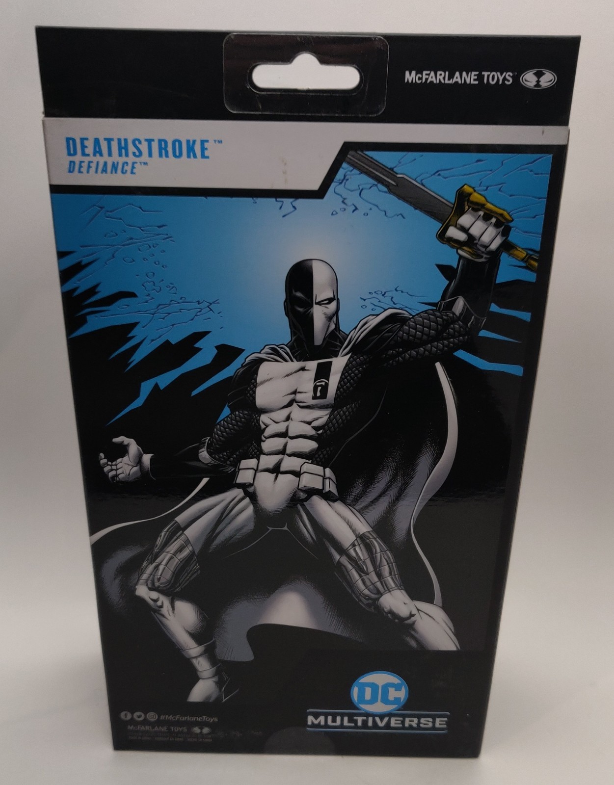 McFarlane DC Multiverse Gold Label Deathstroke Defiance 7&Prime; Action Figure