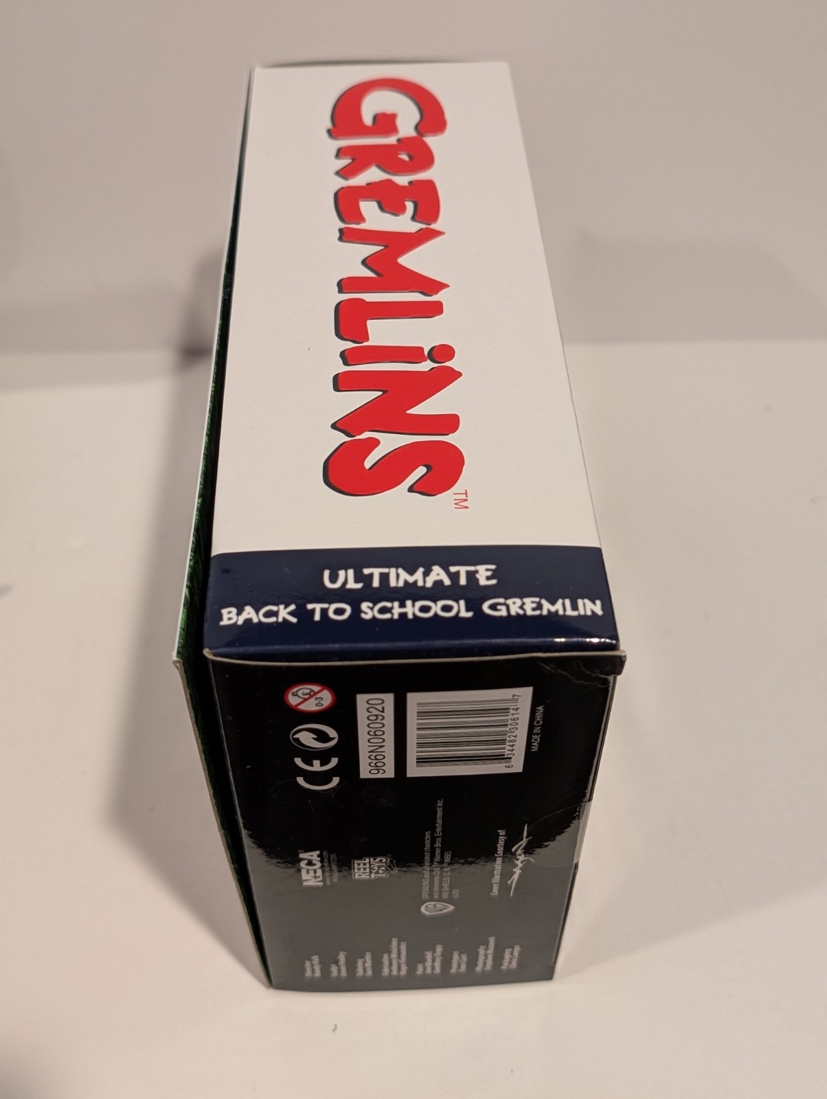 NECA Gremlins Ultimate Back to School Gremlin 7&Prime; Scale Action Figure 1984 BNIB