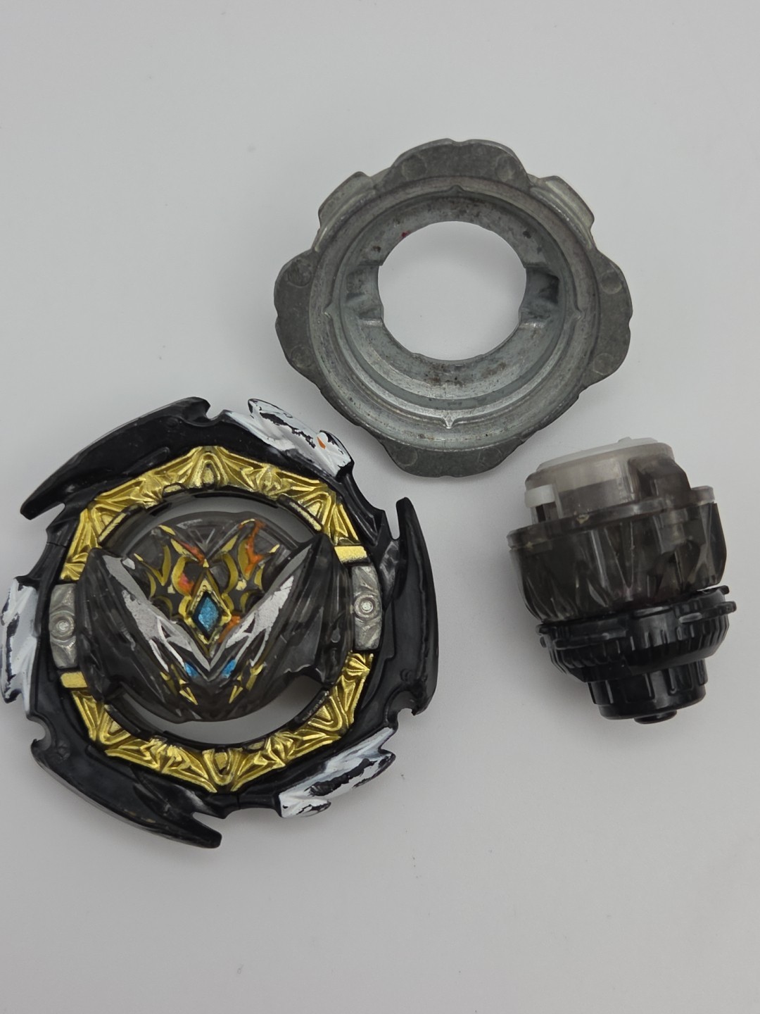 Takara Tomy Beyblade Burst Dynamite