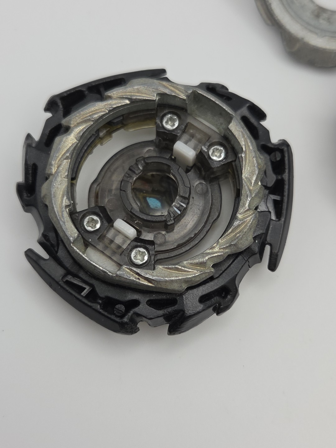 Takara Tomy Beyblade Burst Dynamite