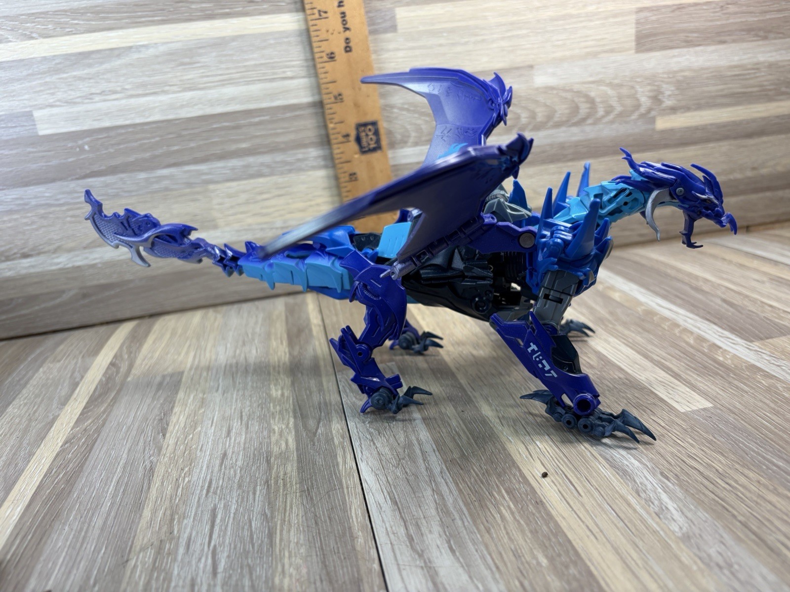 Transformers Beast Hunters Predacons Rising Cryofire Predaking Voyager Class