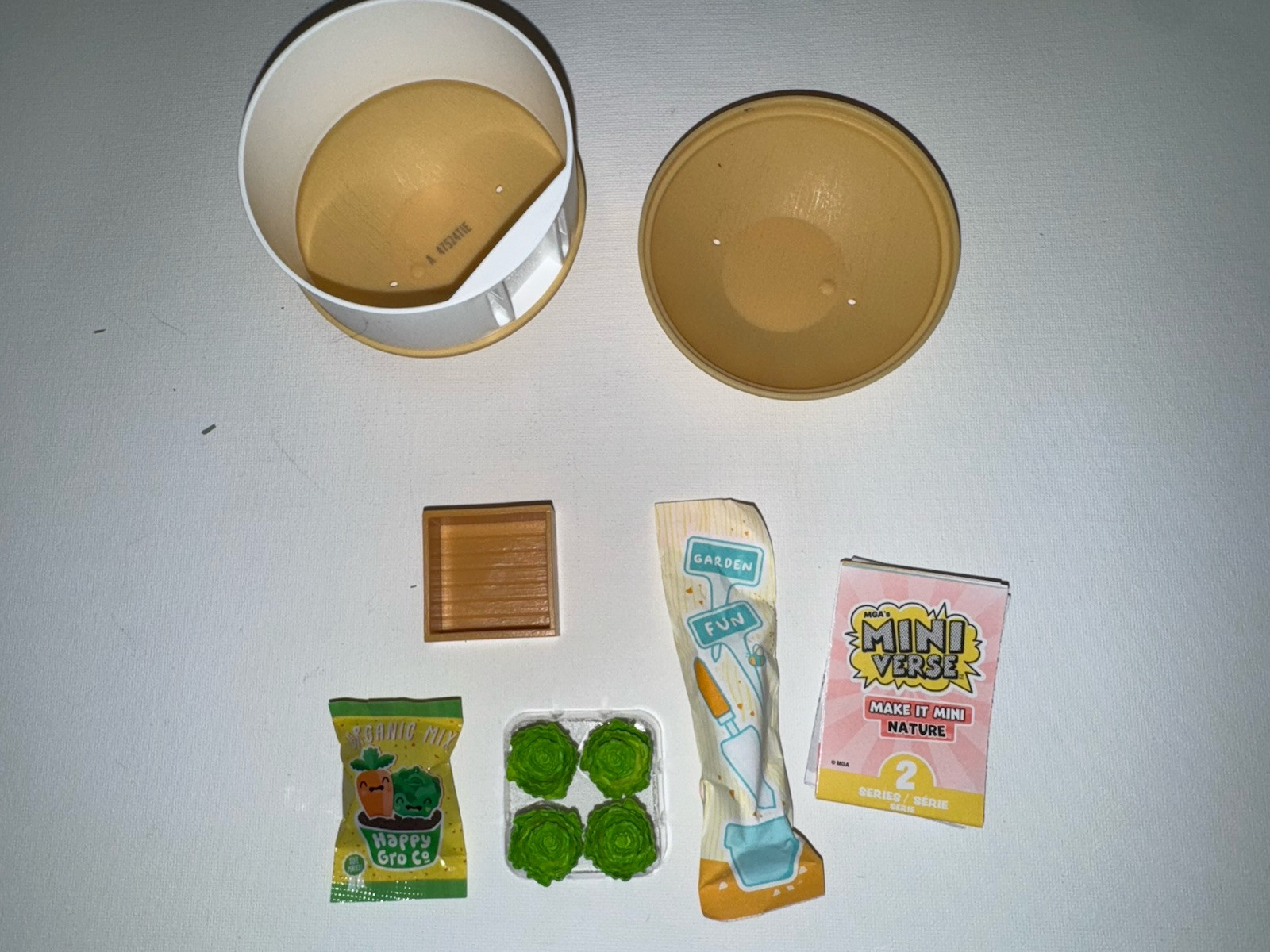 MGA&rsquo;s Miniverse Make It Mini Nature Series 2 – Lettuce