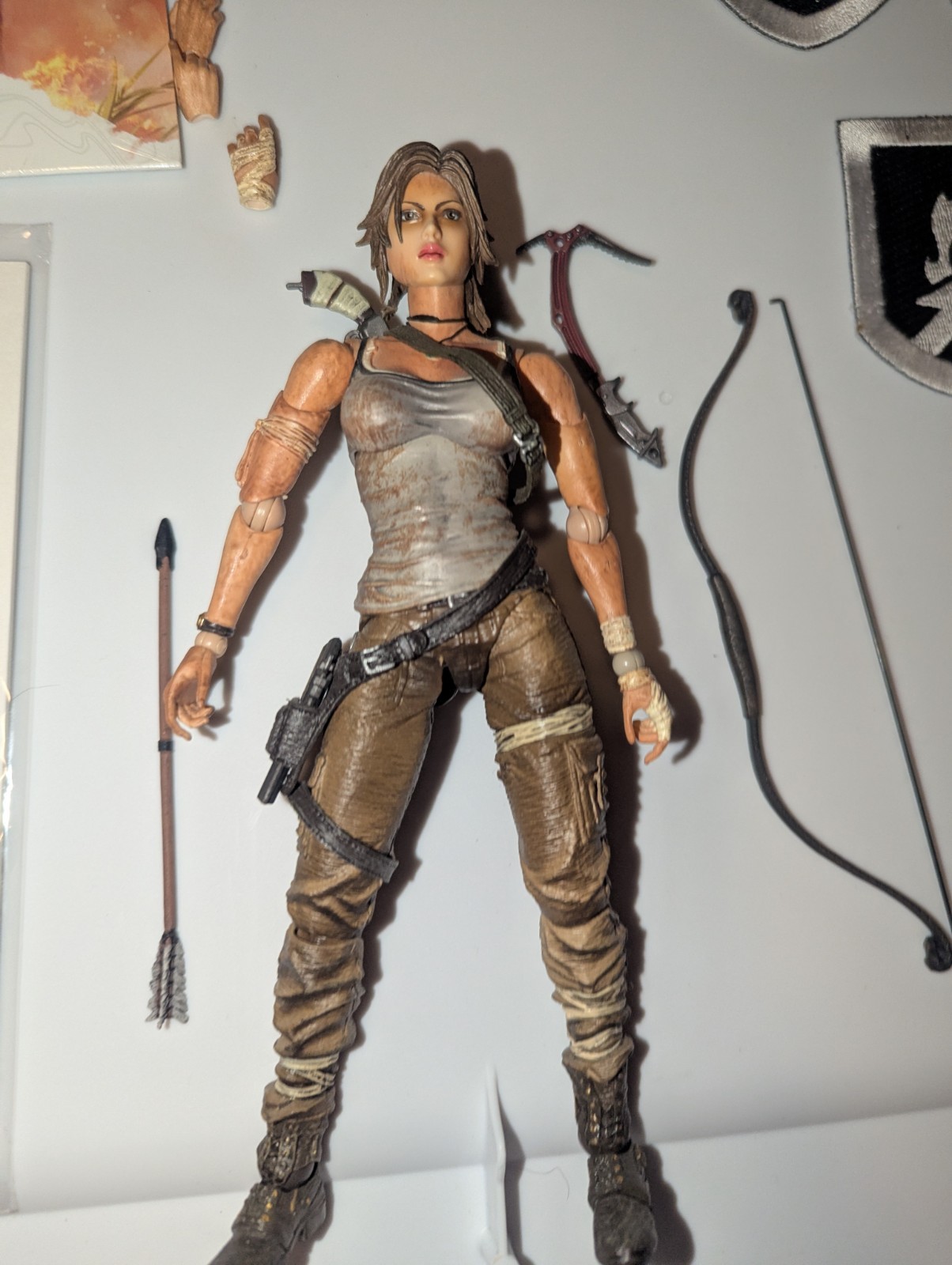 Play Arts Kai Tomb Raider Lara Kroft Loose Figure