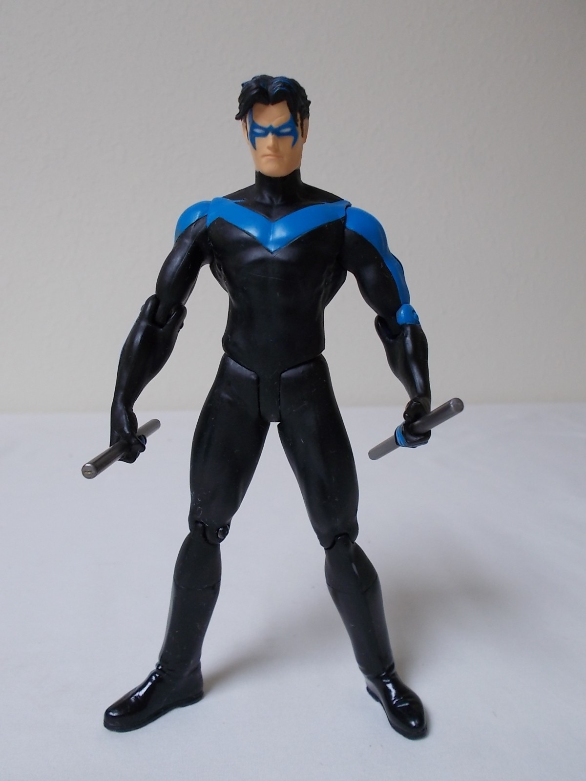 DC Direct 2004 Batman: HUSH Series 2 Nightwing 6.5&Prime; action figure, loose