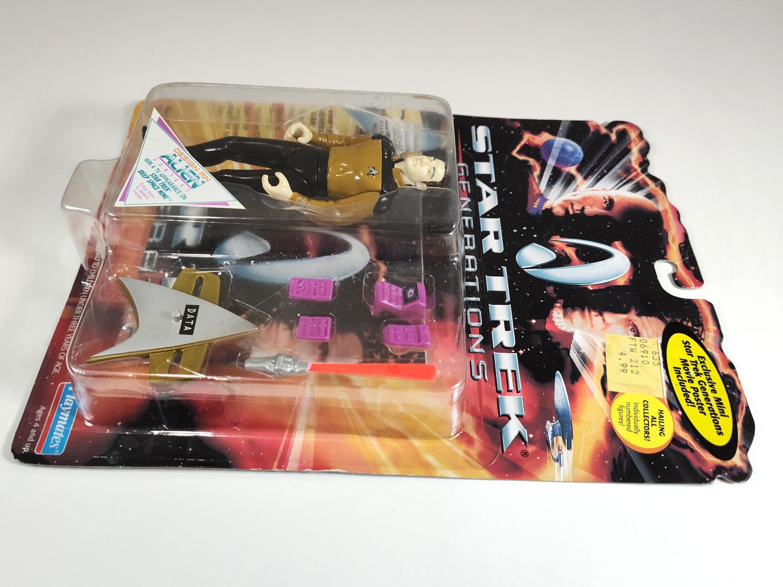 Star Trek Generations Lt. Commander Data Action Figure MOC Sealed Playmates 1994