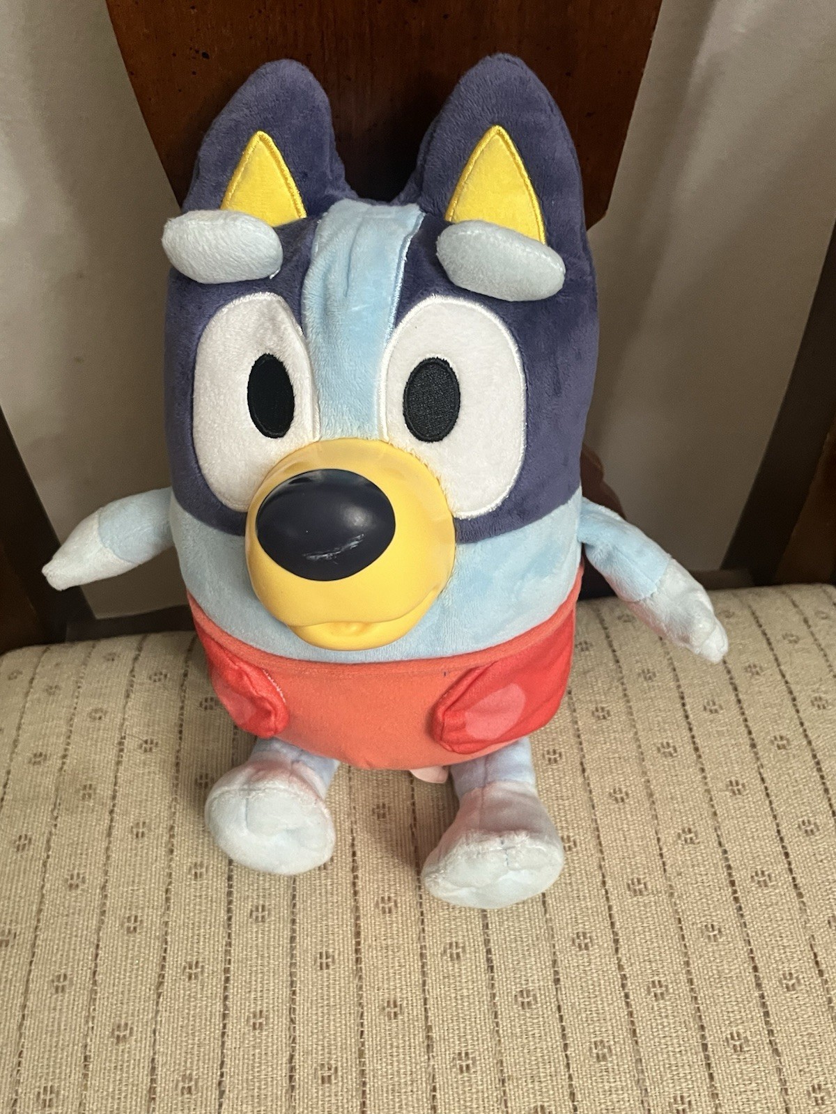 Baby Bluey 10 Sounds Care and Cuddle Soft 11” Plush Interactive Preowned
