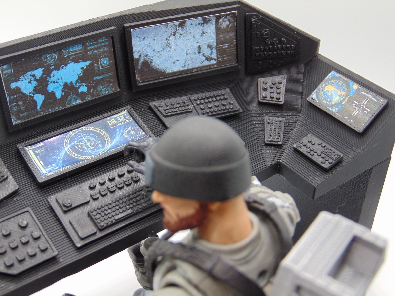Custom 1:18 Computer Operator Control Station Set for eBay Buyer ID darthviard