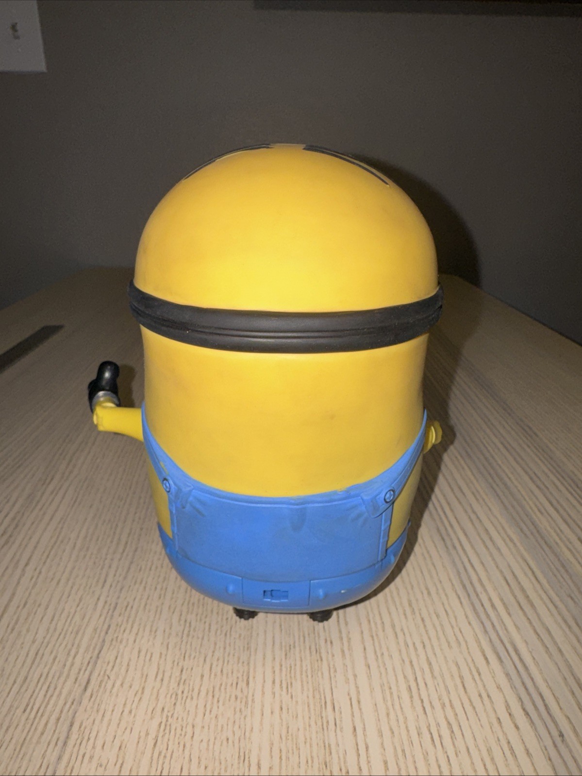 Thinkway Despicable Me Minion Stuart Deluxe Talking 8&Prime; Figure Moving Eye TESTED
