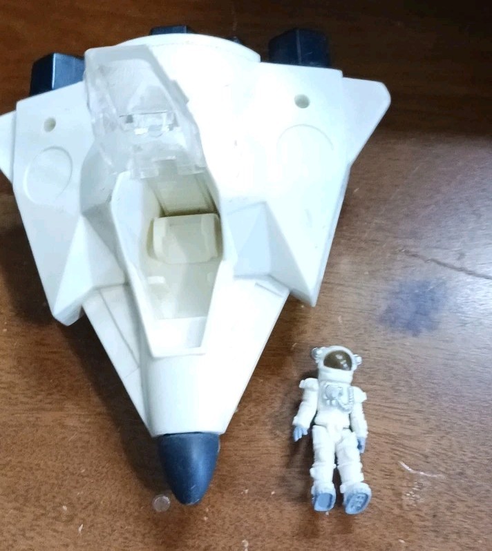Mini Spacecraft Jet w Micro Astronaut Figure 1.25&Prime; Pilot Toy Space Ship