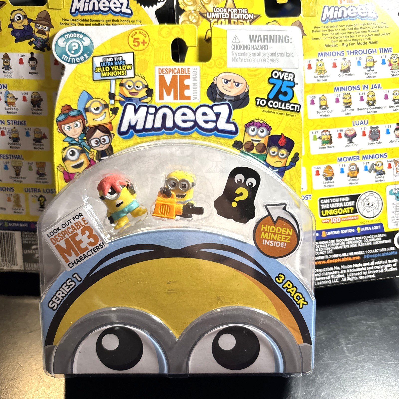 Despicable Me Mineez Series 1 Deluxe 3 pk Starfished and Leaf Blower Minion