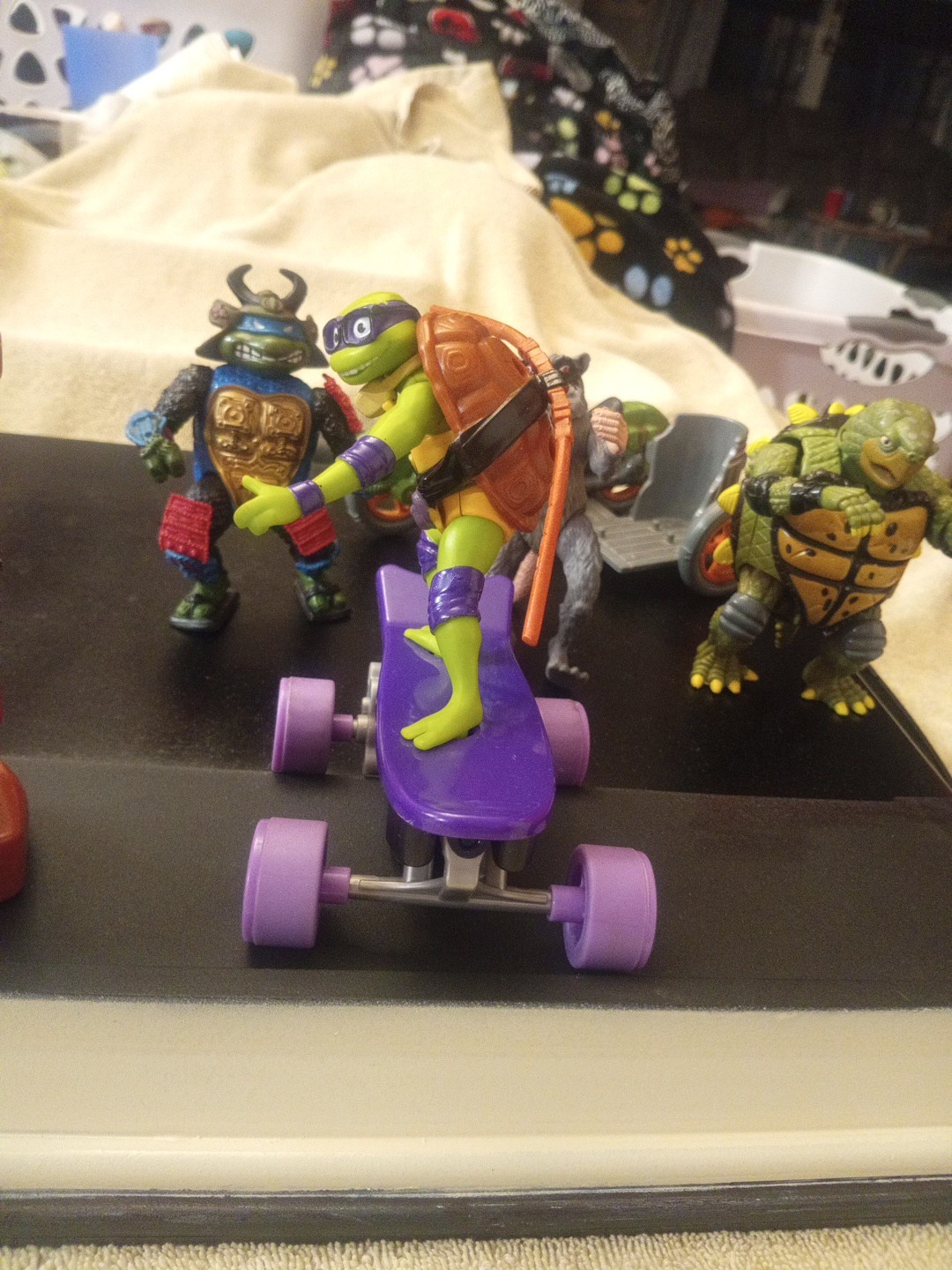 Donatello Remote Control Skateboard RC Vehicle TMNT Toy Ages 5 and Up