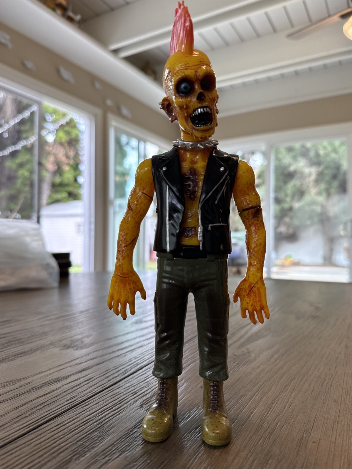 Sofubi Kaiju One Punk Soft Vinyl Medicom Designer Art Toy ￼