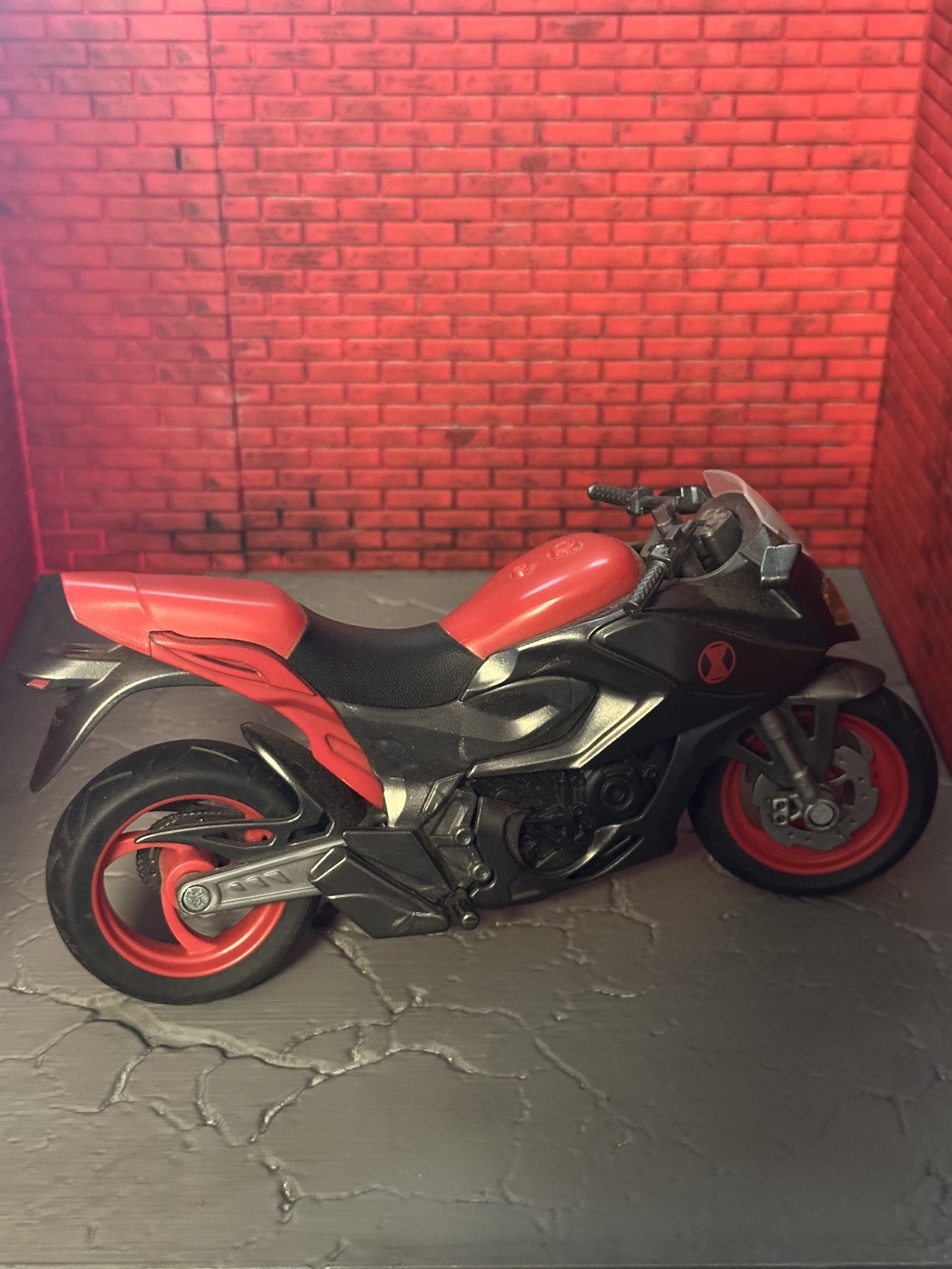 Marvel Legends Deadpool Corps Scooter and Black Widow Bike Hasbro