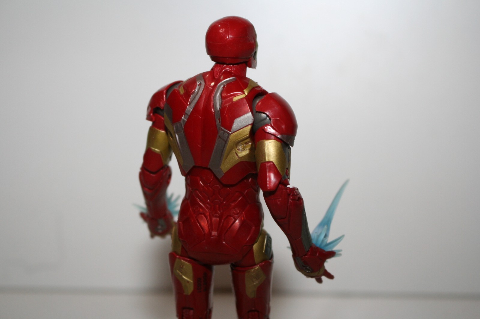 Hasbro Marvel Legends Civil War Infinity Saga Iron Man Mark 46 Action Figure