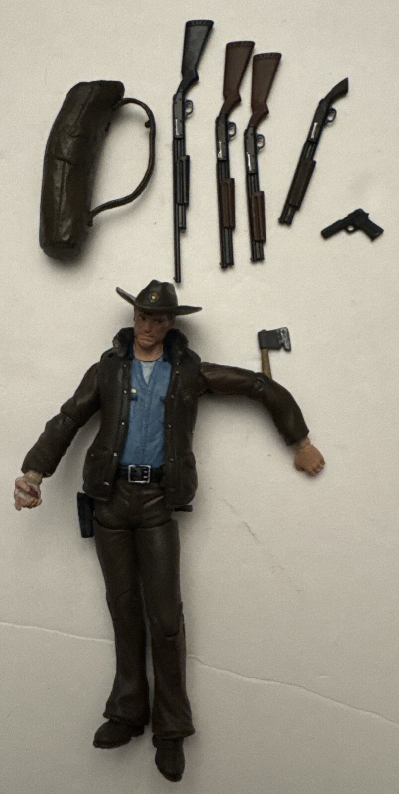 MCFARLANE THE WALKING DEAD COMIC BOOK SERIES 1 OFFICER RICK GRIMES ACTION FIGURE