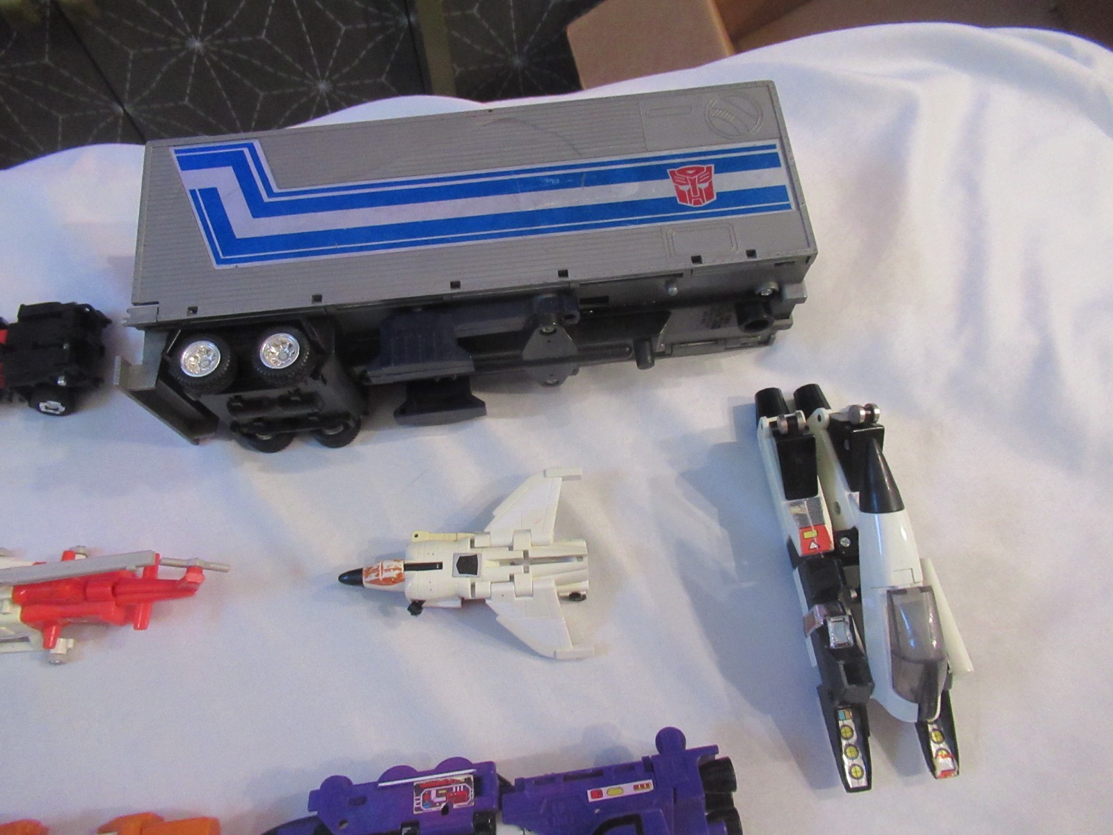 80s Transformers Lot Generation One G1 LOT OF 35 SOME FOR PARTS SOME GOOD