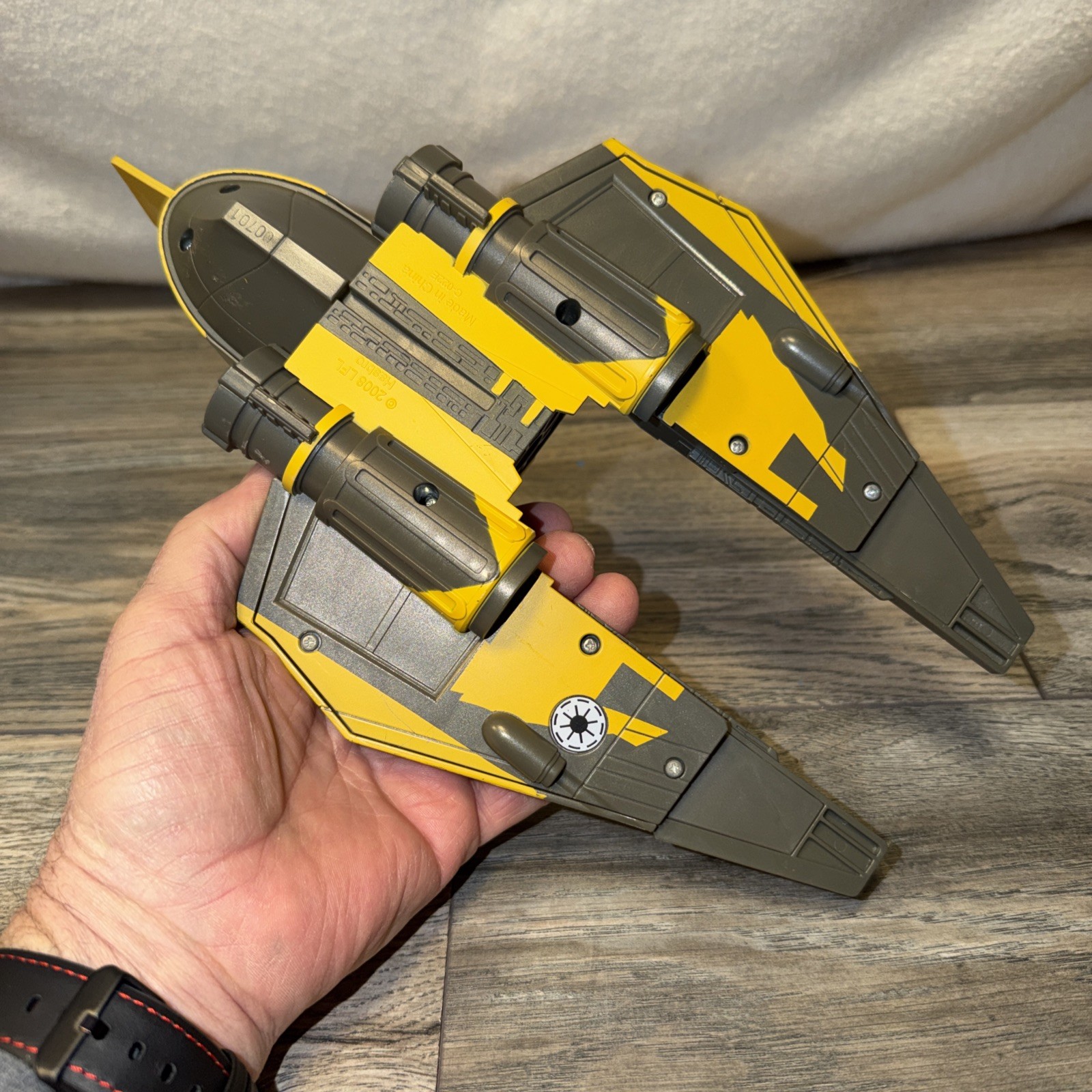 Hasbro Star Wars V-Wing Starfighter Plane- 2008. Incomplete Sold As Is.