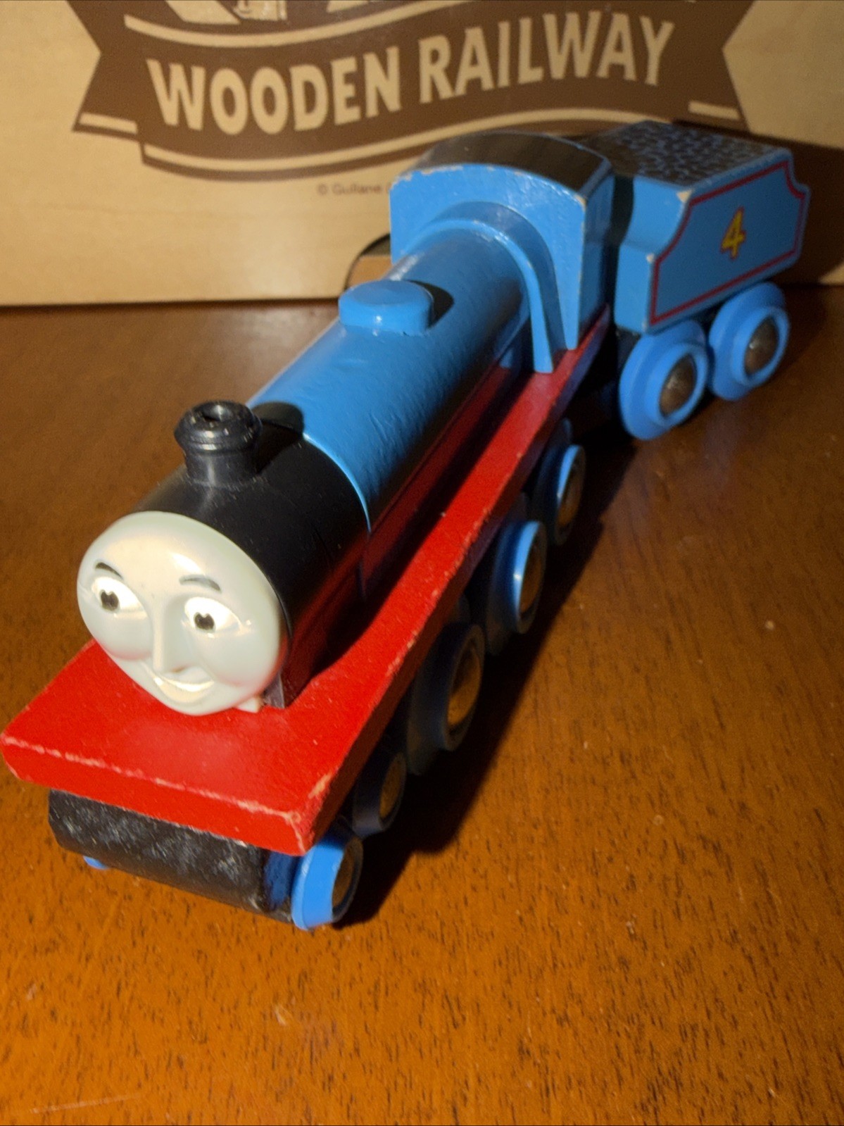 BRIO GORDON ! THOMAS FRIENDS TRAIN WOODEN RAILWAY 1996/1997 BLUE #4