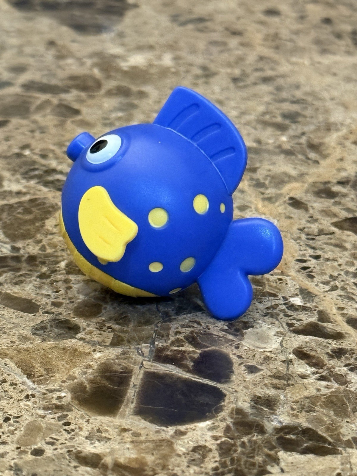 Disney Junior Doc McStuffins Mini Figure Squeakers Blue Blowfish