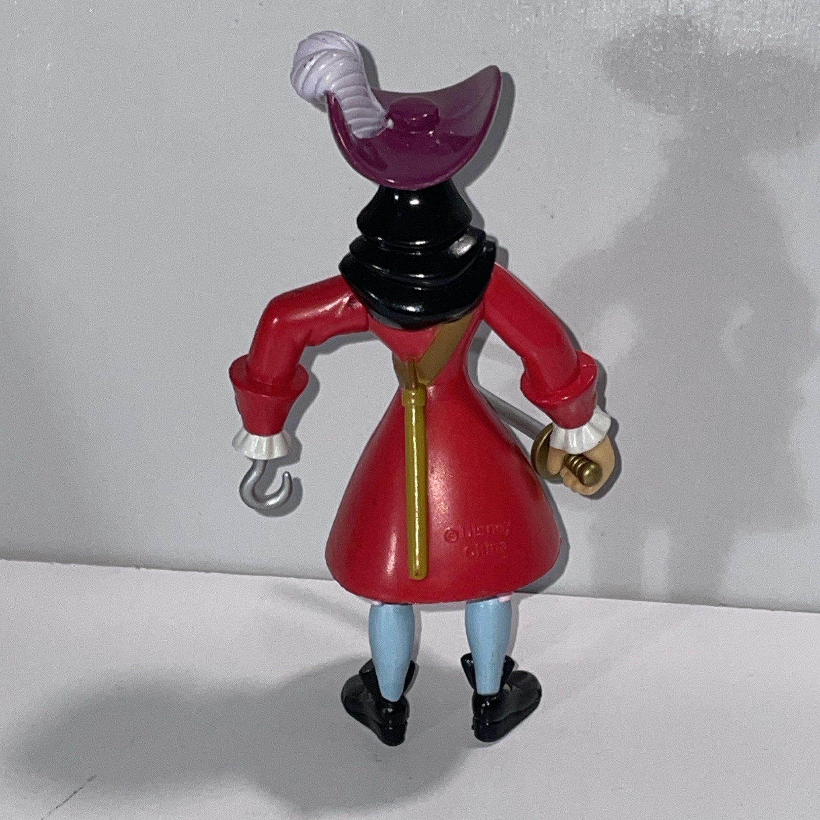 H1 Disney Store – Captain Hook 5”Movable Action Figure Complete With Sword !!!!!
