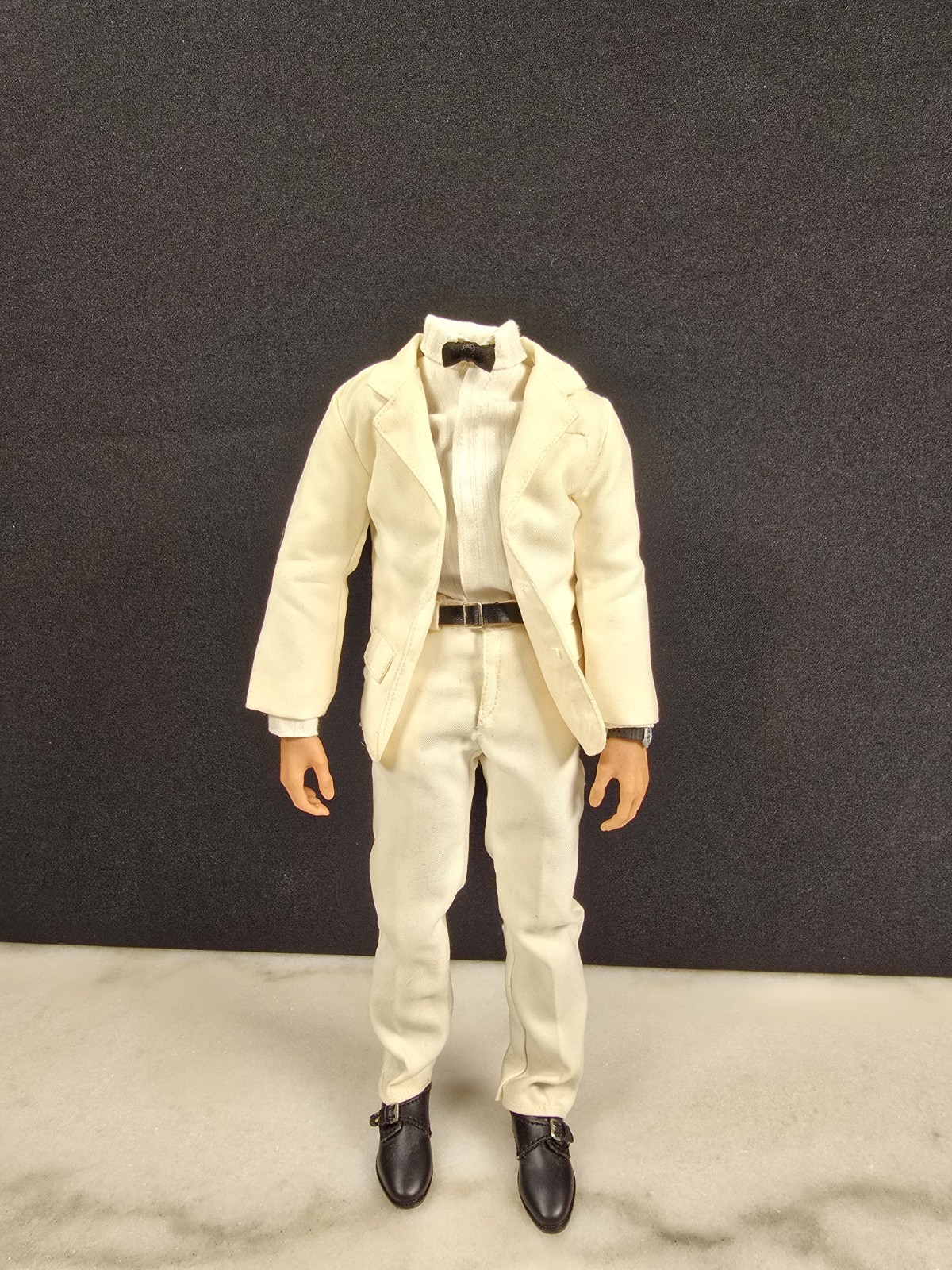 🔥 Hot Toys Slim Body Off White 2 Pc Dinner Suit 1/6 Bruce Wayne Great Kitbash