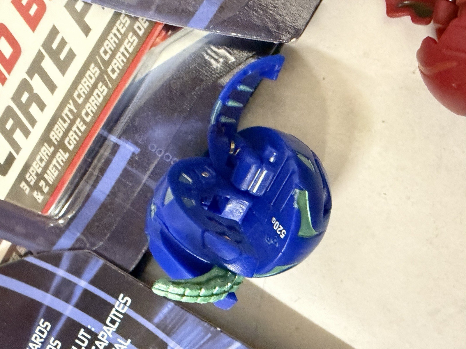 BUNDLE Bakugan Battle Brawlers BakuRack, 8 Card Boosters, 7 Figs Blue Dragonoid