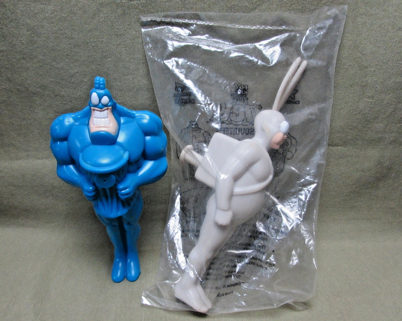 THE TICK & ARTHUR CARLS JR KIDS MEAL TOY WATER SQUIRTER 1997 figure Ben Edlund