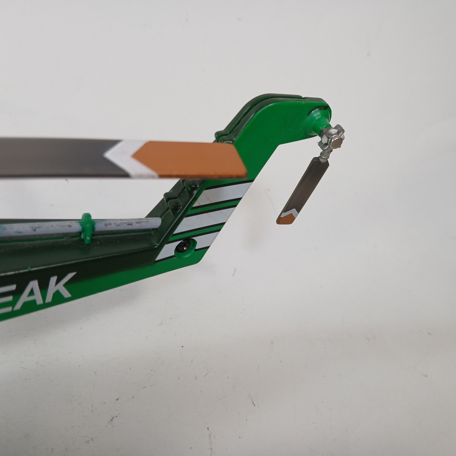 Disney Store Planes Fire & Rescue Windlifter Deluxe Die Cast 33 Piston Peak 12”