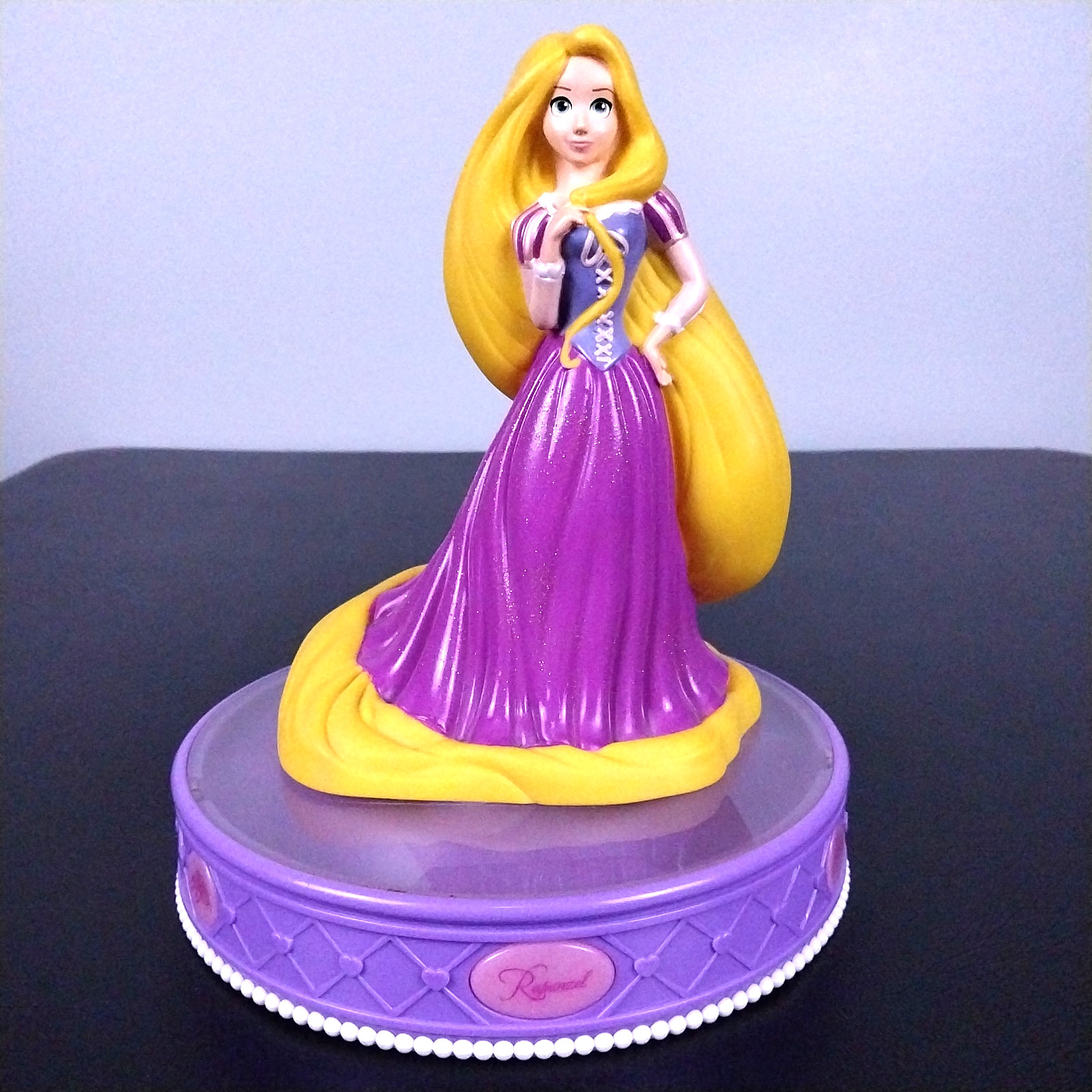 Disney Rapunzel Tangled Coin Piggy Bank Singing Light-Up Sounds Princess