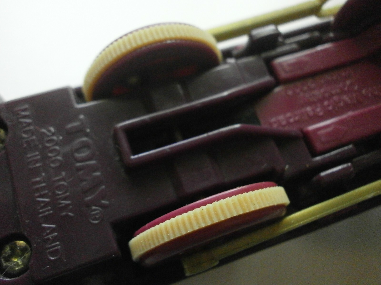 TOMY TRACKMASTER TOMICA THOMAS PLAYRAIL ~ 8 REPLACEMENT TRAIN TIRES /TREADS NEW