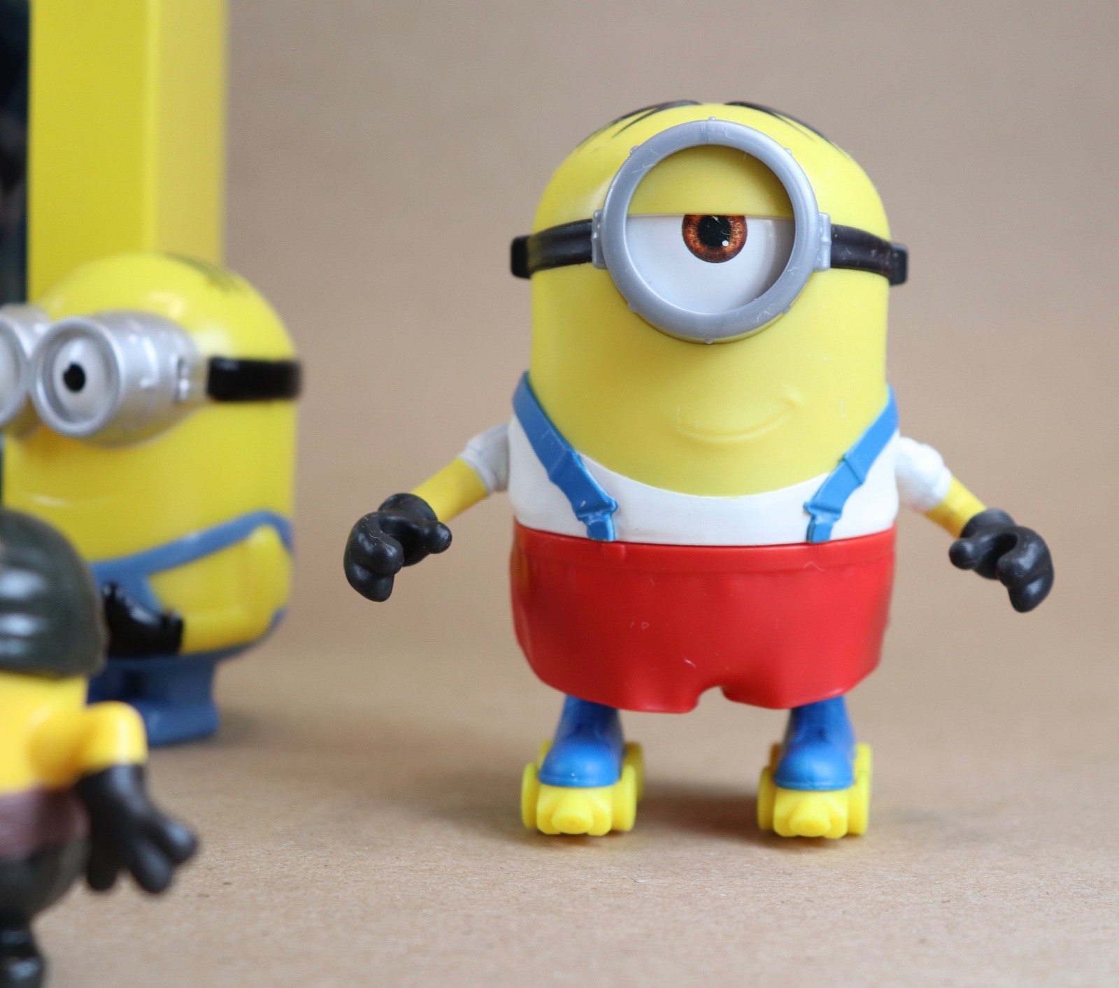Universal Studios Park Exclusive Play Set 5 Figurines New + Lot of 14 Minions