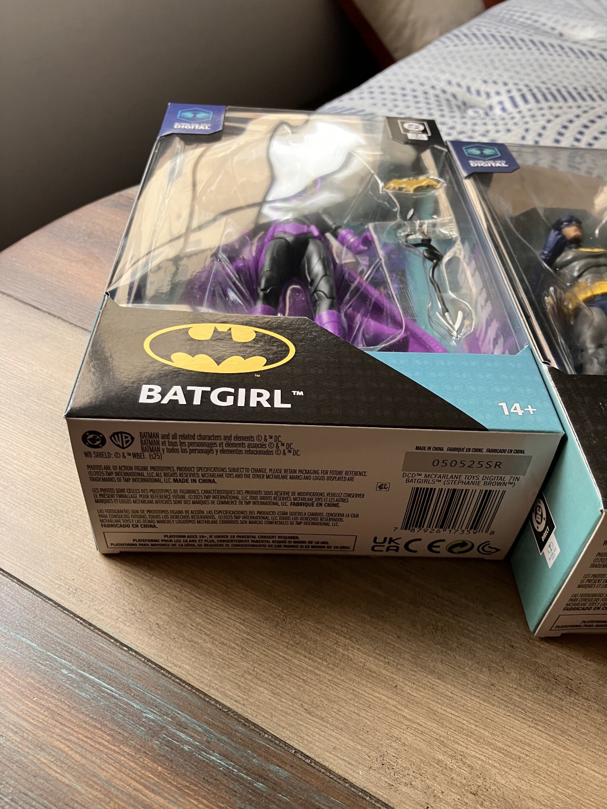 McFarlane DC Multiverse BATGIRL STEPHANIE BROWN & BATMAN NO MANS LAND 7&Prime; Figures