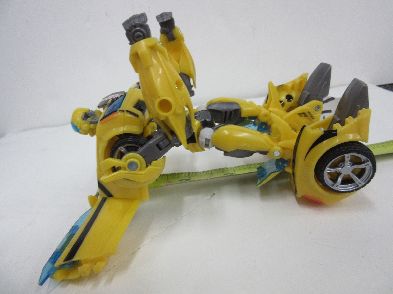 Transformers Prime Bumblebee Deluxe 1st Edition action figure