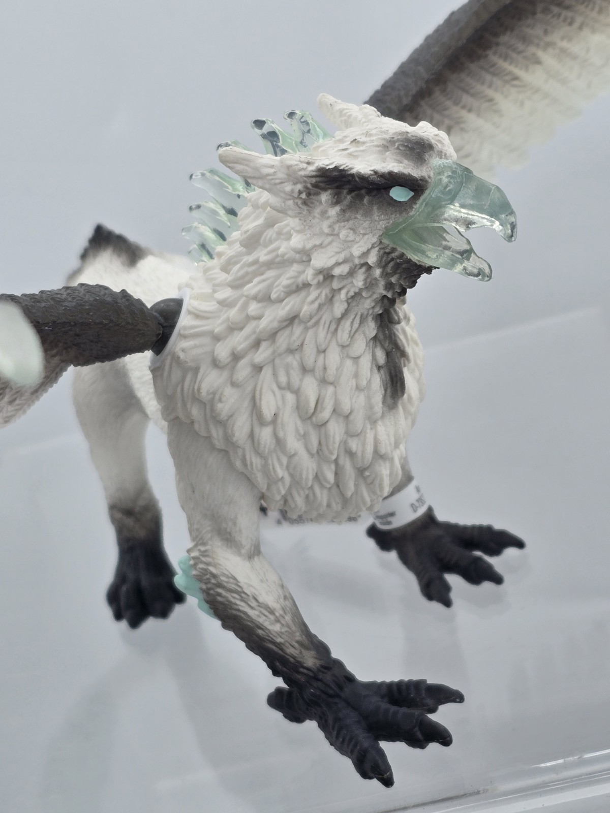 Schleich Eldrador Ice Griffin Toy Figure W/Movable Wings – 13 x 7.5 Inches