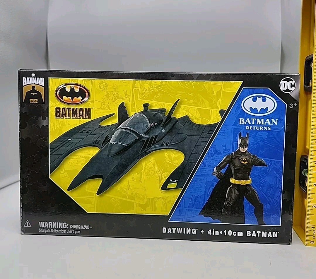 Spin Master DC Batman Returns 4&Prime; Figure & Batwing 85 Years Multiverse Keaton