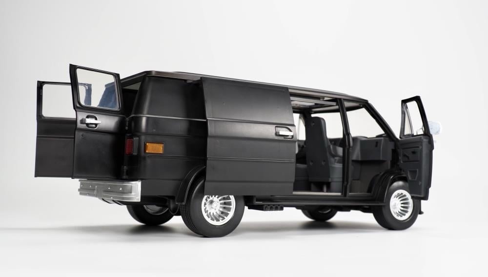 US Seller [MIB] Ramen Economical Vans REV02 Black 1/12 Scale Vehicle