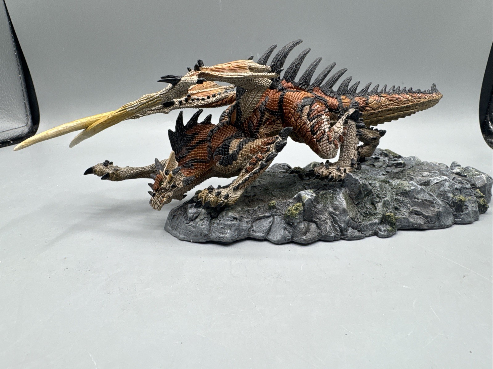 McFarlane Dragon Action Figurine Statue Dragon Hunter w Base 2007