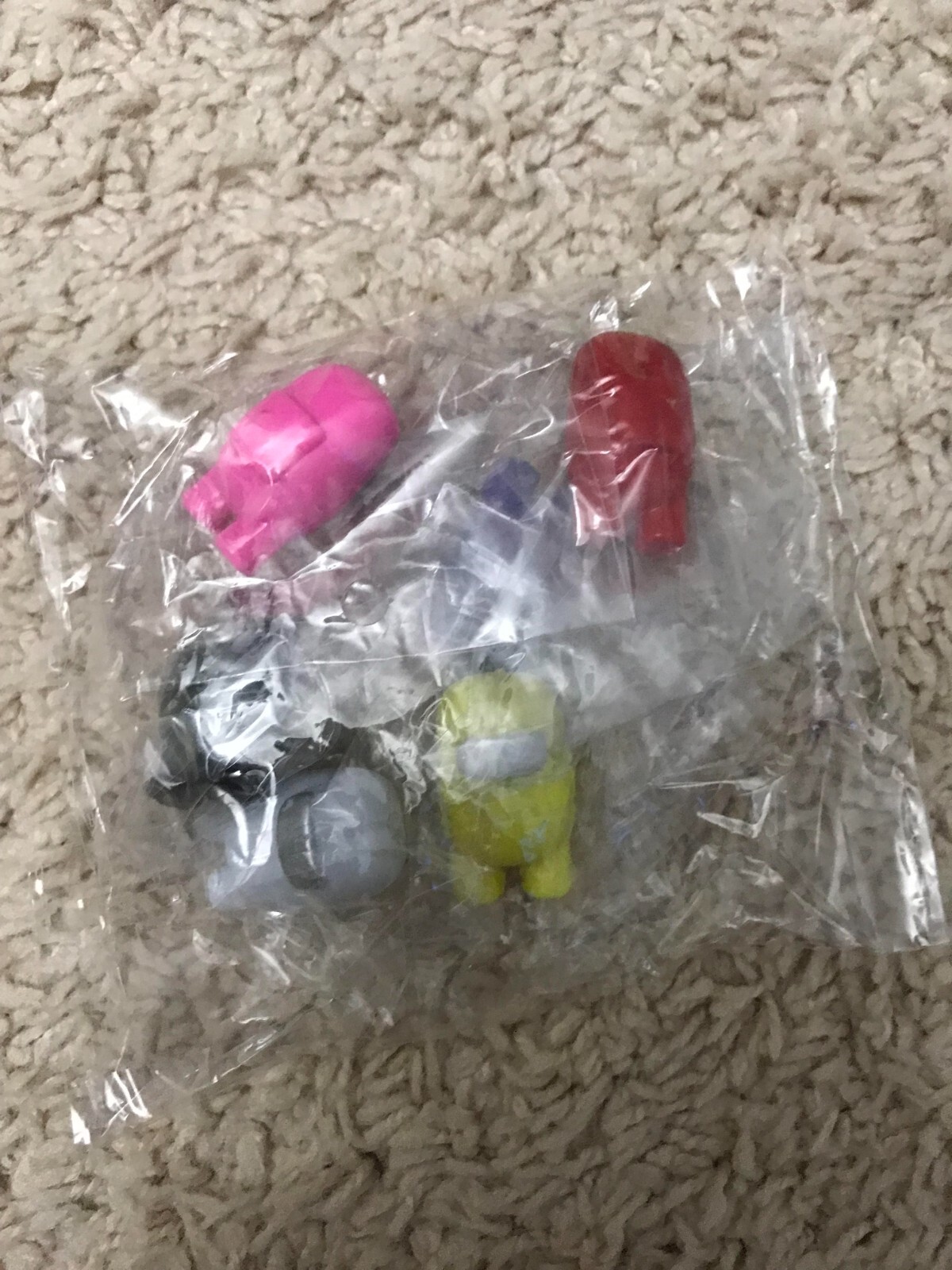 6 Toys Action Figures Size 1+1/4&Prime; Assorted Collection (Lot2287)