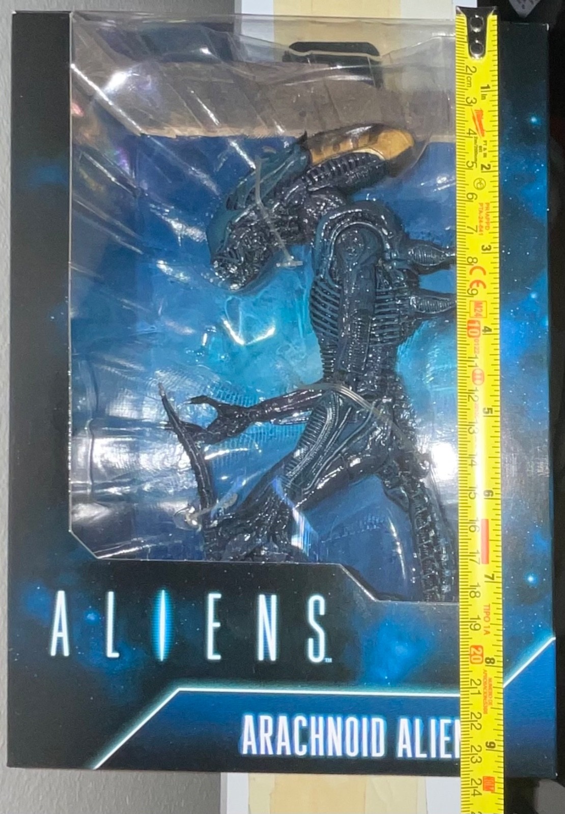 NECA ALIENS FIGURE ARACHNOID ALIEN