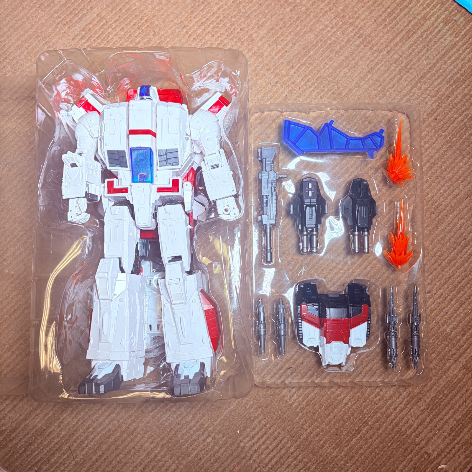Transformers G1 Jetfire Skyfire V33-06 Transforming 14-INCH Action Figure Toy
