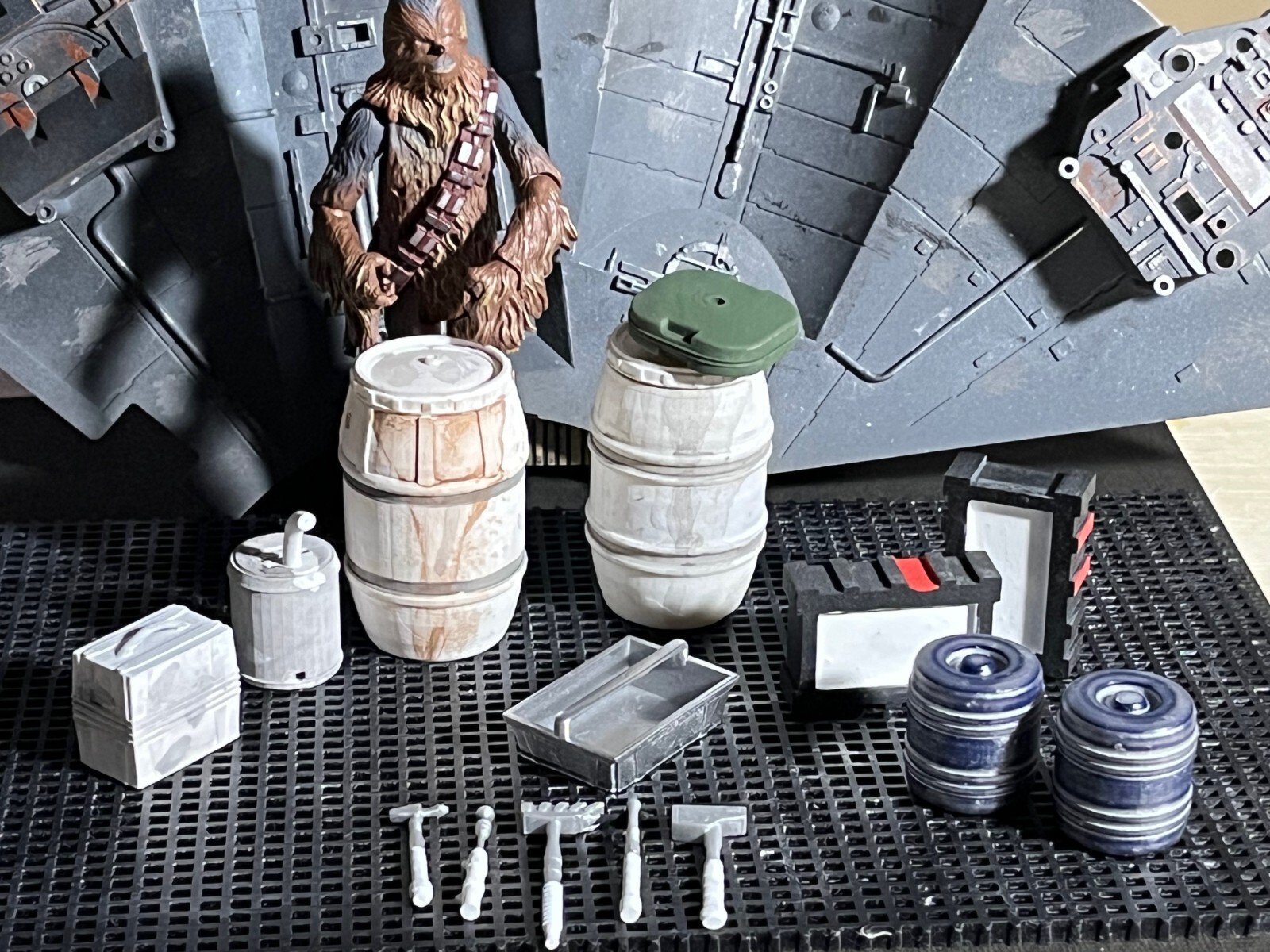 Millennium Falcon barrels and equipment for 3.75  » figure Diorama