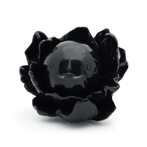 YOSKAY YAMAMOTO MOONFLOWER – ONYX VINYL FIGURE BY MUNKY KING