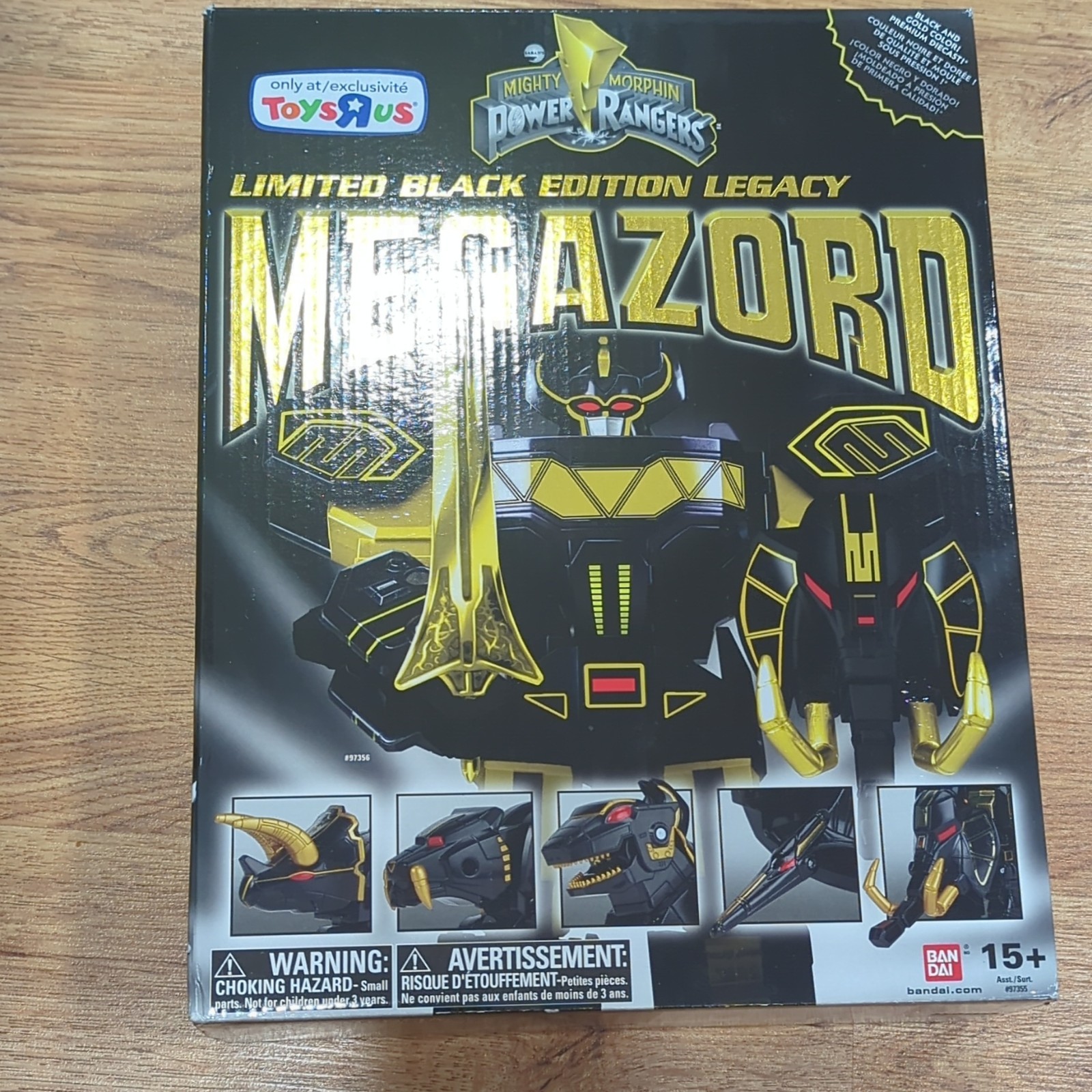 Power Rangers Limited Black Edition Legacy MEGAZORD Toys R us Exclusive. Sealed