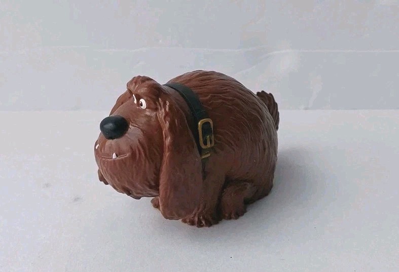 Duke The Secret Life of Pets Dog 2.25”x4”Action Figure Universal Studios