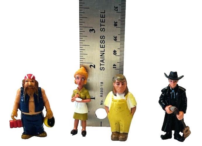 Homies Trailer Park 2004 Miniature 2” Figurine Lot of 4 Doo-Doo Dan, FLO,