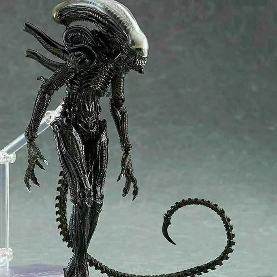 Hot Alien Xenomorph With Facehugger 6&Prime; Action Figure Halloween Toy WITH BOX SET