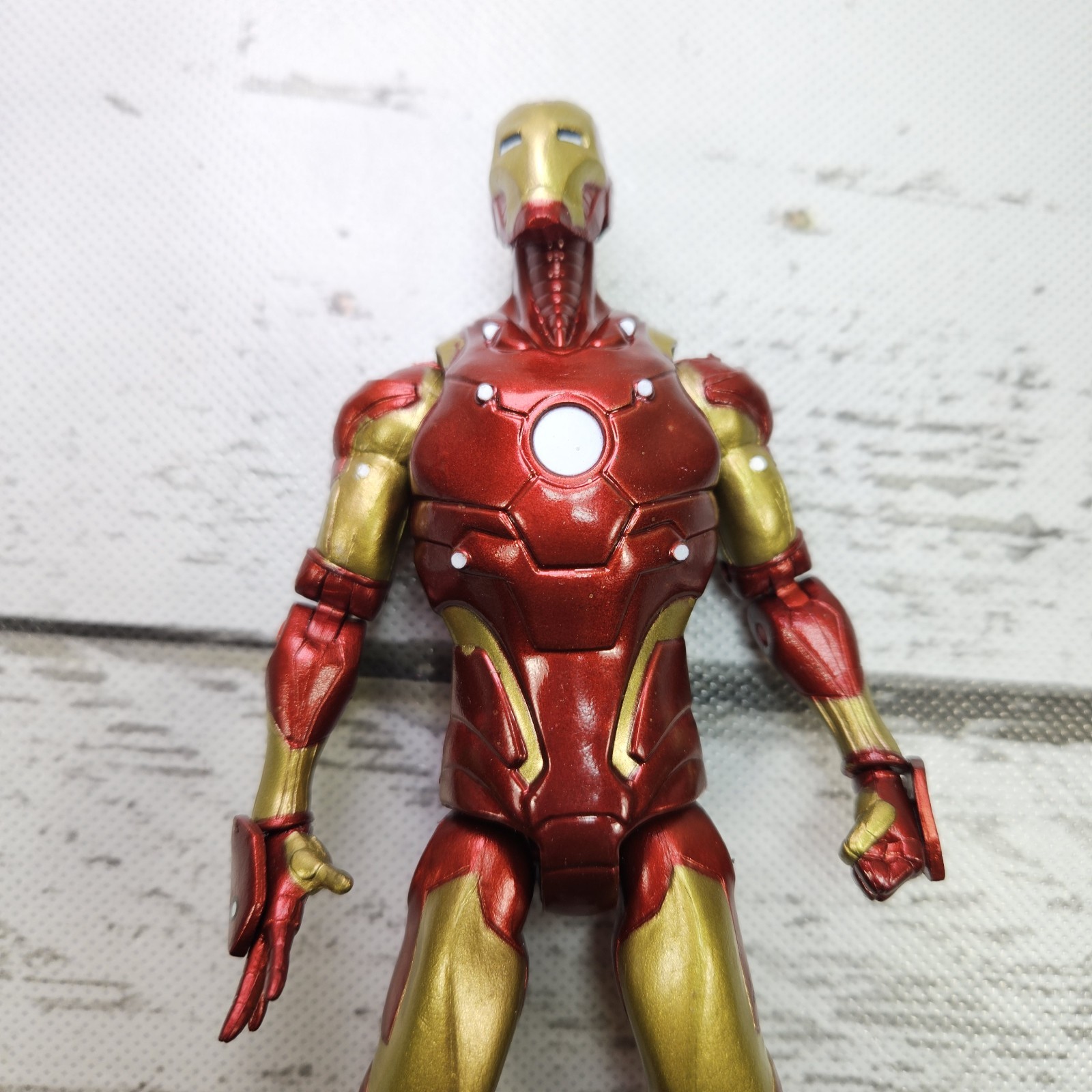 Diamond Select Marvel Select Bleeding Edge Iron Man 2013 7&Prime; Action Figure