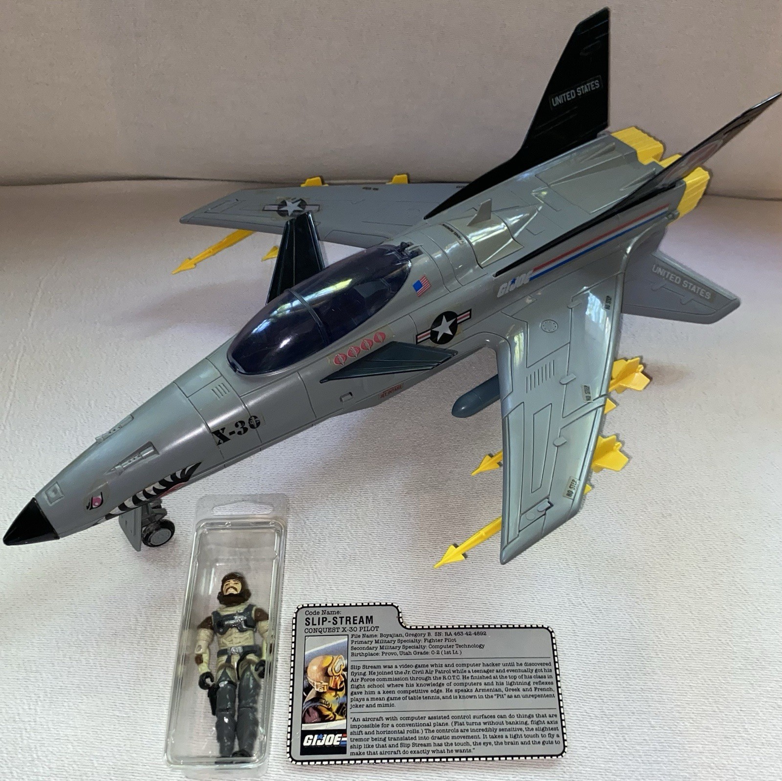 Vintage 1986 GI Joe Conquest X-28 w/ pilot Slipstream & File Card 100% Complete