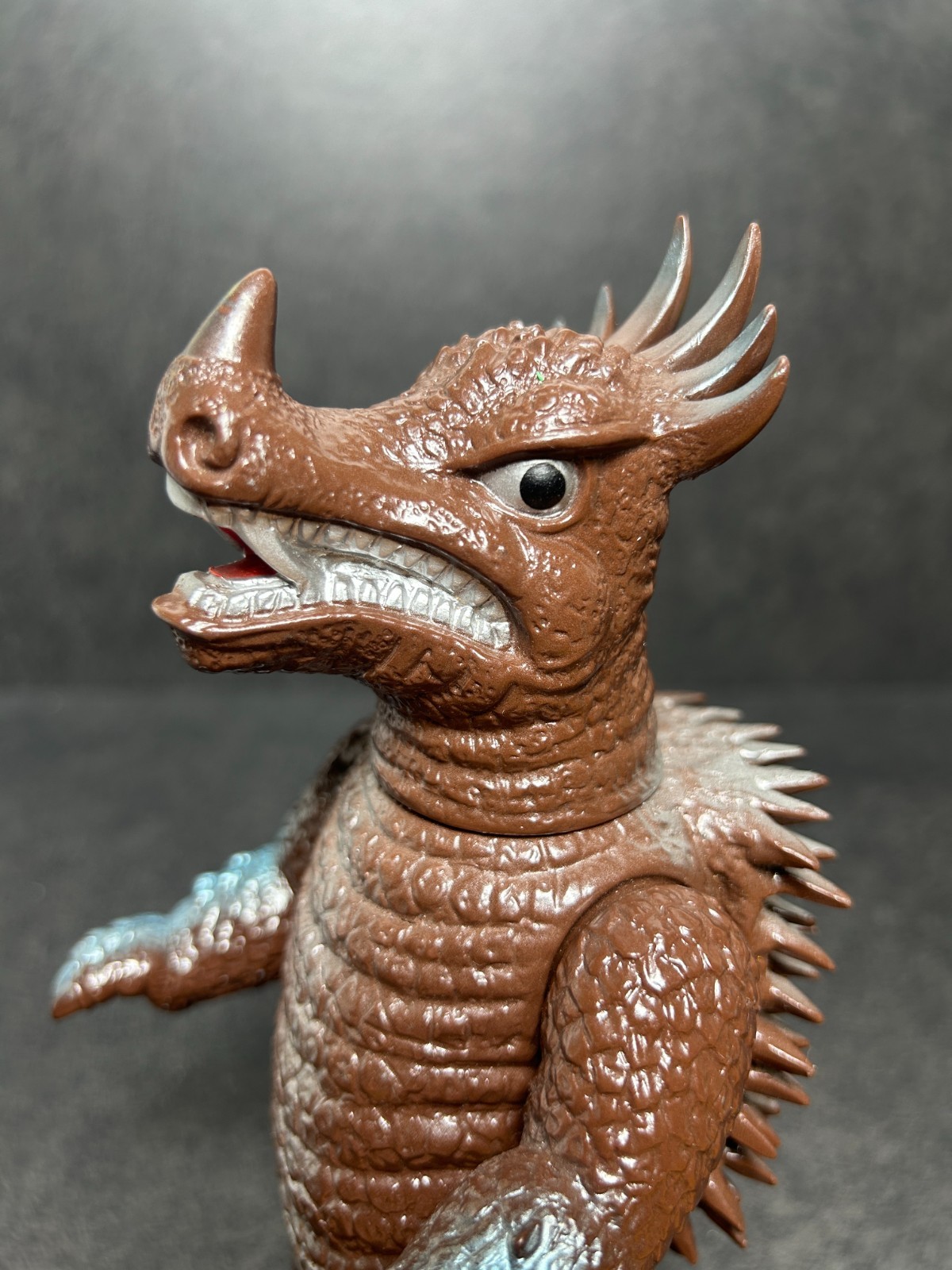Bullmark 1992 Anguirus Godzilla Sofubi 8.6&Prime; Soft Vinyl Figure